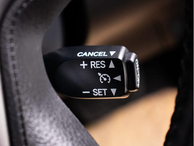 クラウンハイブリッド ロイヤルサルーン 後期型(フラクセン本革シート)(フルエアロ)クリアランスソナー Bluetooth対応 レギュラーガソリン仕様 エアシート シート&ステアリングヒーター LEDヘッドライト&フォグランプ(38枚目)