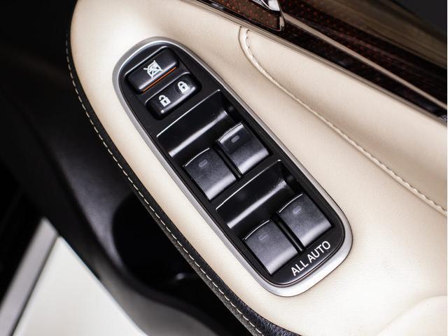 クラウンハイブリッド ロイヤルサルーン 後期型(フラクセン本革シート)(フルエアロ)クリアランスソナー Bluetooth対応 レギュラーガソリン仕様 エアシート シート&ステアリングヒーター LEDヘッドライト&フォグランプ(41枚目)