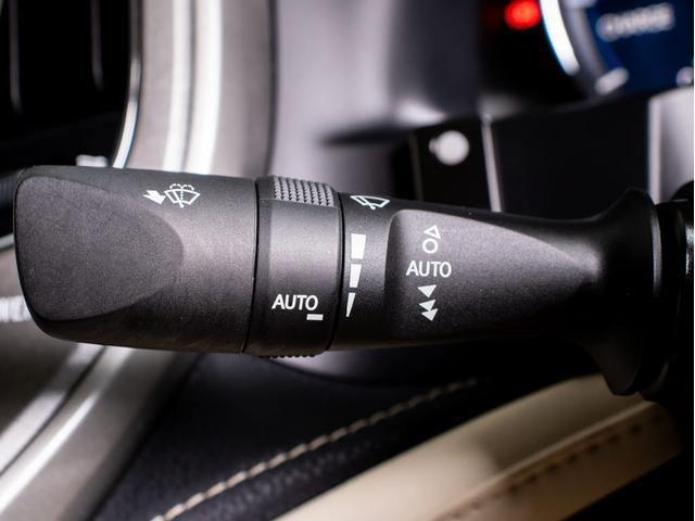 クラウンハイブリッド ロイヤルサルーン 後期型(フラクセン本革シート)(フルエアロ)クリアランスソナー Bluetooth対応 レギュラーガソリン仕様 エアシート シート&ステアリングヒーター LEDヘッドライト&フォグランプ(43枚目)