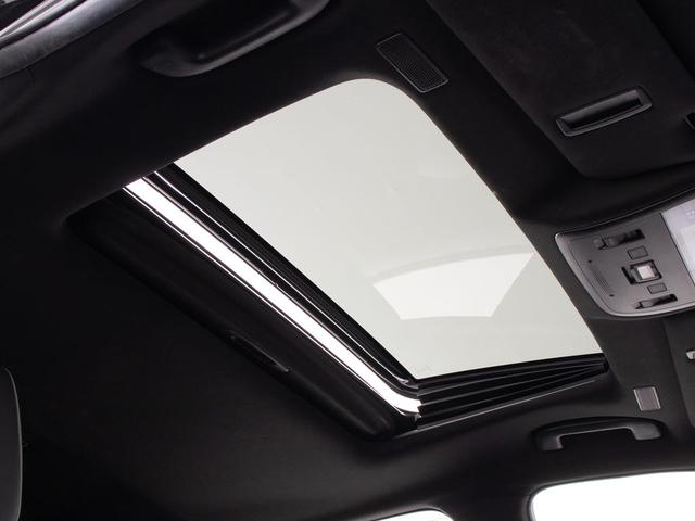 クラウンハイブリッド RSアドバンス (サンルーフ)(黒本革)(フルエアロ)(パノラミックビュー)(シートヒーター)(エアシート)(レーダークルーズ)(プリクラッシュ)(クリアランスソナー)(AC100V)(置くだけ充電)(SDナビ)(5枚目)