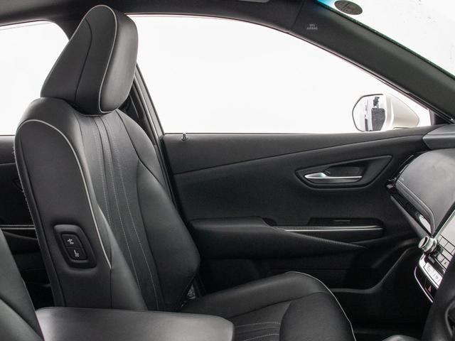 クラウンハイブリッド RSアドバンス (禁煙車)(黒本革)(サンルーフ)(フルエアロ)(シートヒーター)(エアシート)(セーフティセンス)(レーダークルーズ)(プリクラッシュ)(レギュラーガソリン仕様)(シートメモリー)(SDマルチナビ)(18枚目)