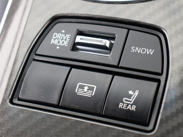 クラウンハイブリッド RSアドバンス (後期型)(黒本革)(禁煙車)(パノラミックビュー)(フルエアロ)(シートヒーター)(エアシート)(デジタルインナーミラー)(セーフティパッケージ)(12.3インチSDマルチナビ)(BSM)(HUD)(27枚目)