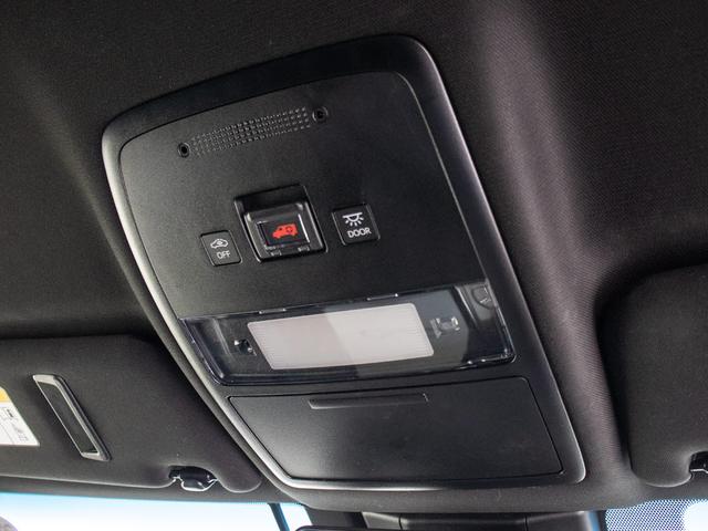 クラウンハイブリッド RSアドバンス (禁煙車)(黒ハーフレザー)(フルエアロ)(セーフティパッケージ)(パノラミックビュー)(シートヒーター)(レーダークルーズ)(プリクラッシュ)(BSM)(SDマルチナビ)(レギュラーガソリン仕様)(15枚目)