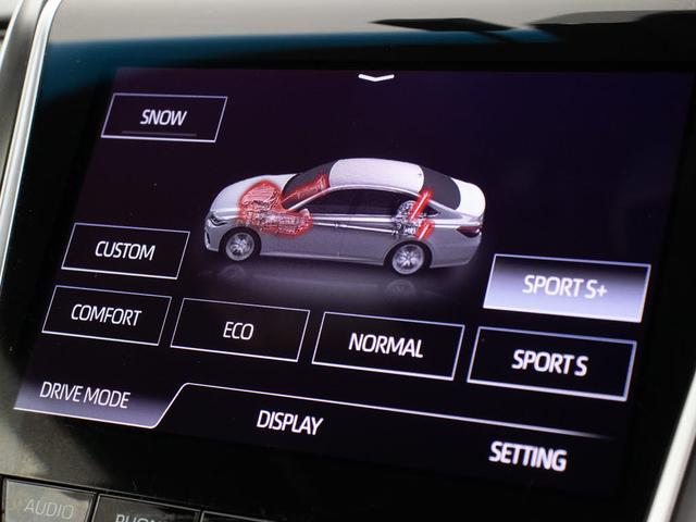 クラウンハイブリッド RSアドバンス (禁煙車)(黒ハーフレザー)(フルエアロ)(セーフティパッケージ)(パノラミックビュー)(シートヒーター)(レーダークルーズ)(プリクラッシュ)(BSM)(SDマルチナビ)(レギュラーガソリン仕様)(18枚目)