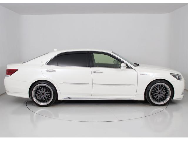 クラウンマジェスタ Fバージョン (禁煙車)(黒本革)(フルエアロ)(20インチアルミホイール)(プレミアムサウンド)(シートヒーター)(エアシート)(イージークローザー)(レーダークルーズ)(プリクラッシュ)(クリアランスソナー)(19枚目)