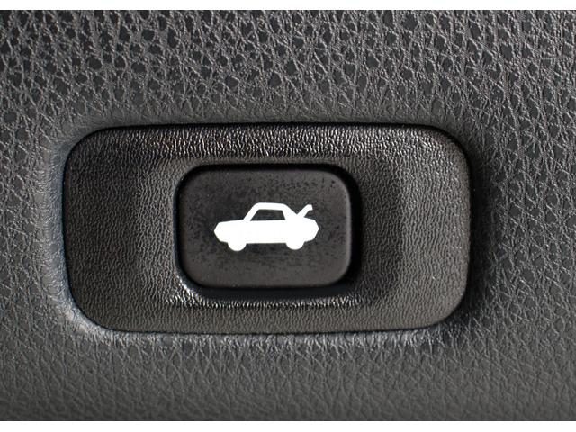 クラウンマジェスタ Fバージョン (禁煙車)(黒本革)(フルエアロ)(20インチアルミホイール)(プレミアムサウンド)(シートヒーター)(エアシート)(イージークローザー)(レーダークルーズ)(プリクラッシュ)(クリアランスソナー)(23枚目)