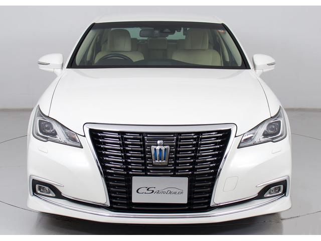 クラウンハイブリッド ロイヤルサルーンG (後期型)(禁煙車)(BSM)(後席VIP)(レーダークルーズ)(プリクラッシュ)(シートヒーター)(ステアリングヒーター)(イージークローザー)(SDマルチナビ)(レギュラーガソリン仕様)(13枚目)