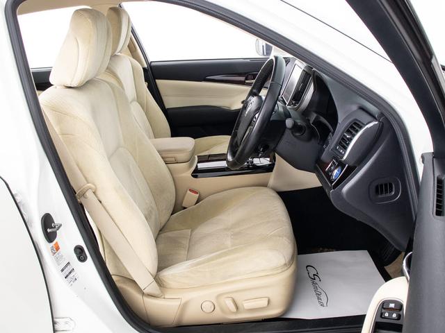 クラウンハイブリッド ロイヤルサルーンG (後期型)(禁煙車)(BSM)(後席VIP)(レーダークルーズ)(プリクラッシュ)(シートヒーター)(ステアリングヒーター)(イージークローザー)(SDマルチナビ)(レギュラーガソリン仕様)(27枚目)