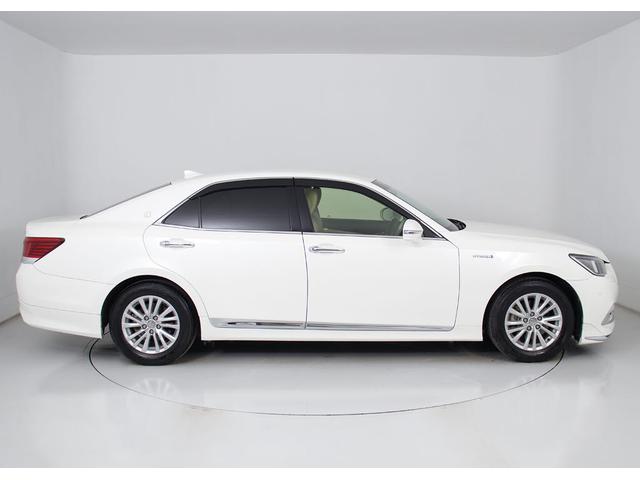 クラウンハイブリッド ロイヤルサルーンG (禁煙車)(後期型)(モデリスタフルエアロ)(本革)(後席VIP)(シートヒーター)(エアシート)(ステアリングヒーター)(レーダークルーズ)(衝突軽減)(クリアランスソナー)(BSM)(SDナビ)(18枚目)