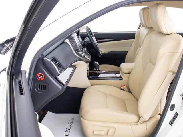 クラウンハイブリッド ロイヤルサルーンG (禁煙車)(後期型)(モデリスタフルエアロ)(本革)(後席VIP)(シートヒーター)(エアシート)(ステアリングヒーター)(レーダークルーズ)(衝突軽減)(クリアランスソナー)(BSM)(SDナビ)(26枚目)