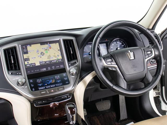 クラウンハイブリッド ロイヤルサルーンG (禁煙車)(後期型)(モデリスタフルエアロ)(本革)(後席VIP)(シートヒーター)(エアシート)(ステアリングヒーター)(レーダークルーズ)(衝突軽減)(クリアランスソナー)(BSM)(SDナビ)(32枚目)