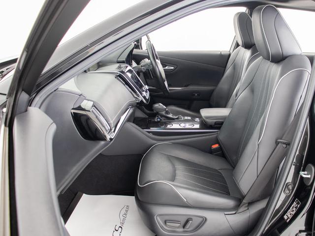 クラウンハイブリッド ＲＳアドバンス　（サンルーフ）（ワンオーナー）（パノラミックビュー）（黒本革）（シートヒーター）（エアシート）（セーフティセンス）（レーダークルーズ）（プリクラッシュ）（ＢＳＭ）（障害物センサー）（ＳＤマルチナビ）（23枚目）