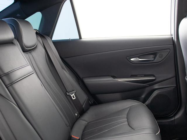 クラウンハイブリッド ＲＳアドバンス　（サンルーフ）（ワンオーナー）（パノラミックビュー）（黒本革）（シートヒーター）（エアシート）（セーフティセンス）（レーダークルーズ）（プリクラッシュ）（ＢＳＭ）（障害物センサー）（ＳＤマルチナビ）（27枚目）