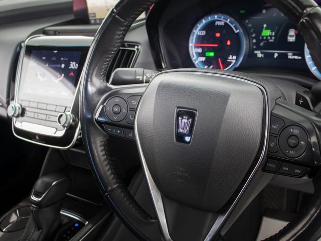 クラウンハイブリッド ＲＳアドバンス　（サンルーフ）（ワンオーナー）（パノラミックビュー）（黒本革）（シートヒーター）（エアシート）（セーフティセンス）（レーダークルーズ）（プリクラッシュ）（ＢＳＭ）（障害物センサー）（ＳＤマルチナビ）（29枚目）