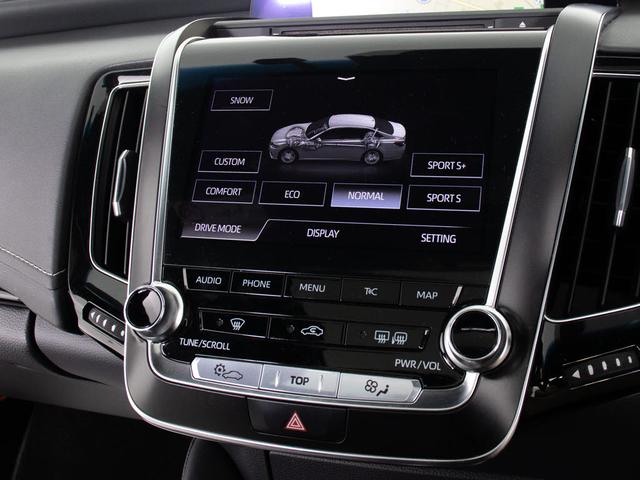 クラウンハイブリッド ＲＳアドバンス　（サンルーフ）（ワンオーナー）（パノラミックビュー）（黒本革）（シートヒーター）（エアシート）（セーフティセンス）（レーダークルーズ）（プリクラッシュ）（ＢＳＭ）（障害物センサー）（ＳＤマルチナビ）（34枚目）