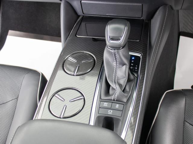 クラウンハイブリッド ＲＳアドバンス　（サンルーフ）（ワンオーナー）（パノラミックビュー）（黒本革）（シートヒーター）（エアシート）（セーフティセンス）（レーダークルーズ）（プリクラッシュ）（ＢＳＭ）（障害物センサー）（ＳＤマルチナビ）（35枚目）