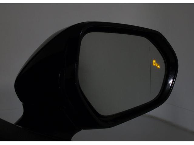 クラウンハイブリッド ＲＳアドバンス　（黒本革）（フルエアロ）（全車速レーダークルーズ）（プリクラッシュ）（セーフティパッケージ）（デジタルインナーミラー）（シートヒーター）（エアシート）（ＳＤマルチナビ）（レギュラーガソリン仕様）（8枚目）