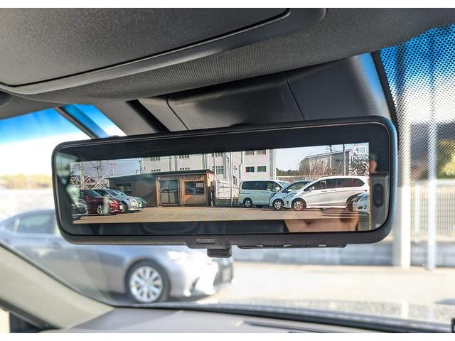 クラウンハイブリッド ＲＳアドバンス　（黒本革）（フルエアロ）（全車速レーダークルーズ）（プリクラッシュ）（セーフティパッケージ）（デジタルインナーミラー）（シートヒーター）（エアシート）（ＳＤマルチナビ）（レギュラーガソリン仕様）（9枚目）