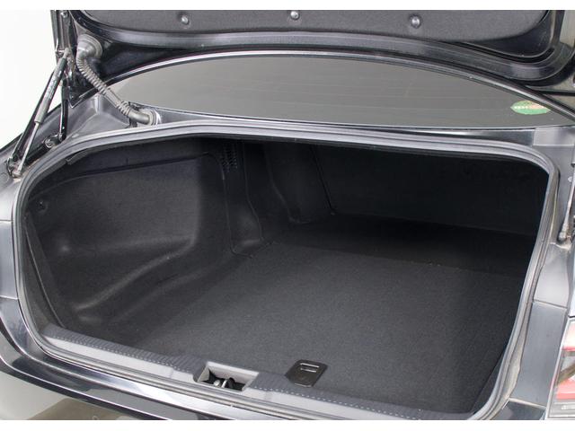 クラウンハイブリッド ＲＳアドバンス　（黒本革）（フルエアロ）（全車速レーダークルーズ）（プリクラッシュ）（セーフティパッケージ）（デジタルインナーミラー）（シートヒーター）（エアシート）（ＳＤマルチナビ）（レギュラーガソリン仕様）（12枚目）