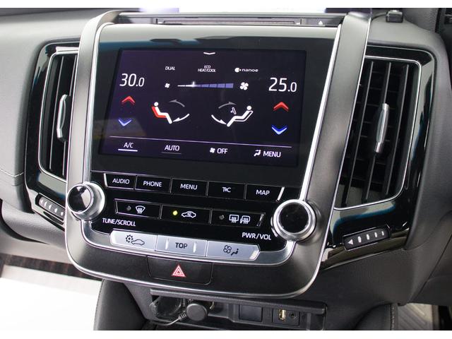 クラウンハイブリッド ＲＳアドバンス　（黒本革）（フルエアロ）（全車速レーダークルーズ）（プリクラッシュ）（セーフティパッケージ）（デジタルインナーミラー）（シートヒーター）（エアシート）（ＳＤマルチナビ）（レギュラーガソリン仕様）（22枚目）