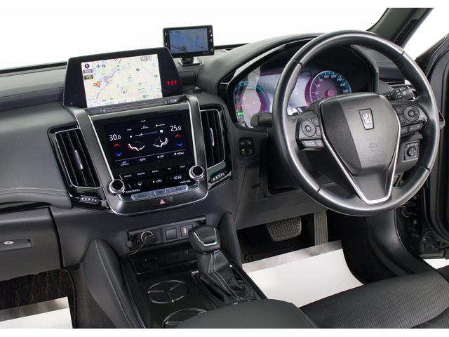 クラウンハイブリッド ＲＳアドバンス　（黒本革）（フルエアロ）（全車速レーダークルーズ）（プリクラッシュ）（セーフティパッケージ）（デジタルインナーミラー）（シートヒーター）（エアシート）（ＳＤマルチナビ）（レギュラーガソリン仕様）（26枚目）