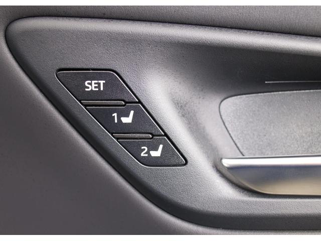 クラウンハイブリッド ＲＳアドバンス　（黒本革）（フルエアロ）（全車速レーダークルーズ）（プリクラッシュ）（セーフティパッケージ）（デジタルインナーミラー）（シートヒーター）（エアシート）（ＳＤマルチナビ）（レギュラーガソリン仕様）（27枚目）