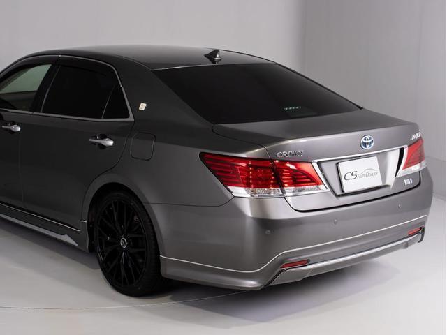 クラウンマジェスタ Ｆバージョン　オートサロン出展モデル（レクサスマンガンラスター）（黒本革シート）（フルエアロ）（新品２０インチアルミ＆タイヤ）衝突軽減ブレーキ　踏み間違い防止機能　レーダークルーズ　Ｂｌｕｅｔｏｏｔｈ対応　　ＢＳＭ（21枚目）