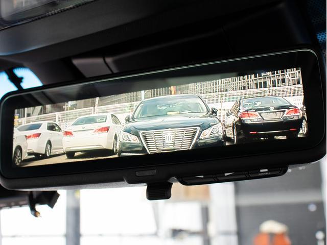 クラウンハイブリッド ＲＳアドバンス　リアモニター　後期型（サンルーフ）（禁煙車）（白本革シート）（パノラミックビューモニター）（デジタルインナーミラー）（フルエアロ）セーフティＰＫＧ＋　衝突軽減　踏み間違い防止　車線逸脱抑制ＬＴＡ（6枚目）