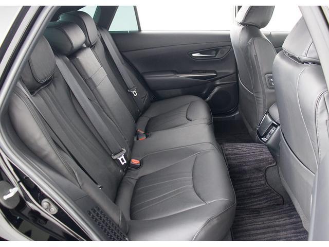 クラウンハイブリッド ＲＳアドバンス　（サンルーフ）（セーフティセンス）（黒革）（記録簿４枚）（フルエアロ）（衝突軽減）（踏み間違い防止機能）（ＬＴＡ）（レーダークルーズ）（アダプティブハイビーム）（シーケンシャルウィンカー）（ＳＤナビ）（34枚目）