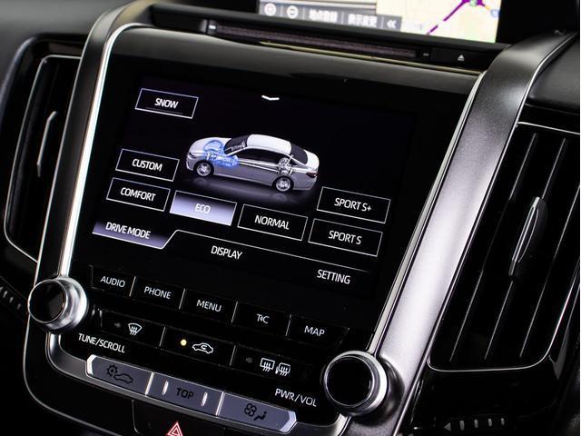 クラウンハイブリッド ＲＳアドバンス　（サンルーフ）（セーフティセンス）（黒革）（記録簿４枚）（フルエアロ）（衝突軽減）（踏み間違い防止機能）（ＬＴＡ）（レーダークルーズ）（アダプティブハイビーム）（シーケンシャルウィンカー）（ＳＤナビ）（44枚目）