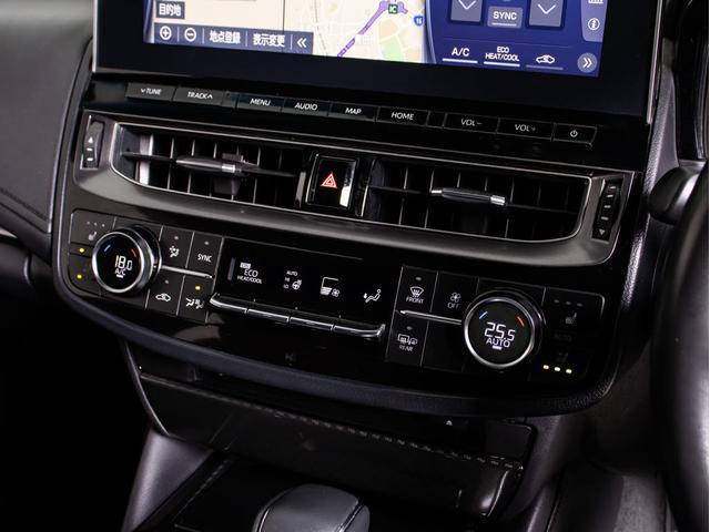 クラウンハイブリッド ＲＳアドバンス　後期型（サンルーフ）（黒本革シート）（パノラミックビューモニター）（セーフティセンス）（デジタルインナーミラー）（フルエアロ）シーケンシャルウィンカー　衝突軽減　踏み間違い防止　車線逸脱抑制ＬＴＡ（47枚目）