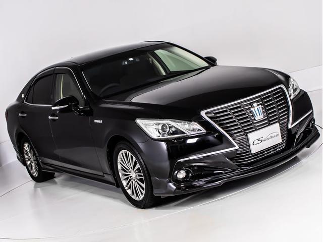 クラウンハイブリッド ロイヤルサルーンＧ　（禁煙車）（トヨタプレミアムサウンド）（オプション１７インチアルミ）（フルエアロ）アダプティブハイビーム　イージークローザー　後席ＶＩＰ　Ｂｌｕｅｔｏｏｔｈ対応　レギュラーガソリン仕様　ＨＤＤマルチ（6枚目）
