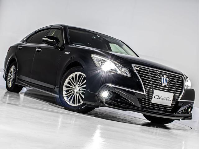 クラウンハイブリッド ロイヤルサルーンＧ　（禁煙車）（トヨタプレミアムサウンド）（オプション１７インチアルミ）（フルエアロ）アダプティブハイビーム　イージークローザー　後席ＶＩＰ　Ｂｌｕｅｔｏｏｔｈ対応　レギュラーガソリン仕様　ＨＤＤマルチ（18枚目）