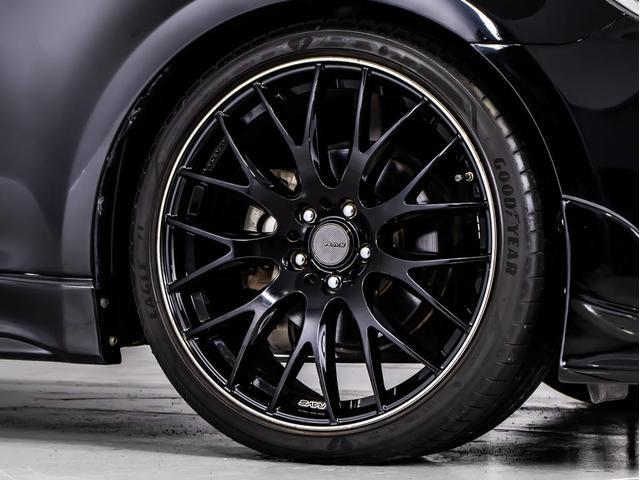 クラウンハイブリッド アスリートＳ　（サンルーフ）（黒本革シート）（ＲＡＹＳ２０インチアルミ）（フルエアロ）シート＆ステアリングヒーター　Ｂｌｕｔｏｏｔｈ対応　レギュラーガソリン仕様　ＨＤＤマルチナビ　カラーバックカメラ　パワーシート（13枚目）