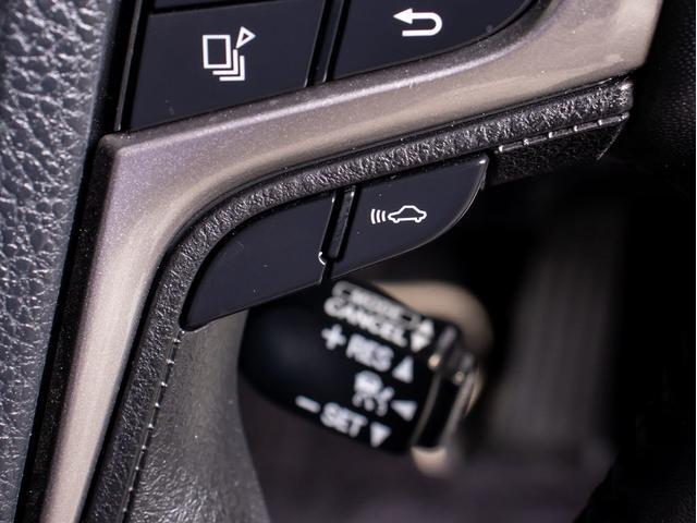 クラウンハイブリッド アスリートＧ　後期型「仄ローズメタリックオパール」（禁煙車）（白本革シート）（オプション１８インチＡＷ）（衝突軽減ブレーキ）（踏み間違い防止機能）（フルエアロ）レーダークルーズ　記録簿９枚　Ｂｌｕｅｔｏｏｔｈ（10枚目）