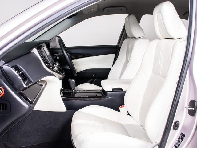 クラウンハイブリッド アスリートＧ　後期型「仄ローズメタリックオパール」（禁煙車）（白本革シート）（オプション１８インチＡＷ）（衝突軽減ブレーキ）（踏み間違い防止機能）（フルエアロ）レーダークルーズ　記録簿９枚　Ｂｌｕｅｔｏｏｔｈ（35枚目）