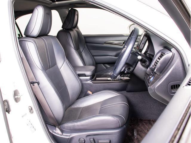 クラウンハイブリッド アスリートＧ　（サンルーフ）（黒本革シート）（オプション１８インチアルミ）（クリアランスソナー）エアシート＆シートヒーター　アダプティブハイビーム　Ｂｌｕｔｏｏｔｈ　レギュラーガソリン仕様　シートメモリー　ＨＤＤ（31枚目）