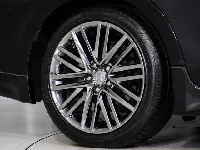 クラウンハイブリッド アスリートＳ　Ｊ－フロンティアリミテッド　後期型（禁煙車）（特別仕様社）（オプション１８インチアルミ）（新品タイヤ）（フルエアロ）トヨタセーフティセンス　衝突軽減ブレーキ　踏み間違い防止機能　車線逸脱抑制機能ＬＤＡ　オートハイビーム　ＳＤナビ（6枚目）