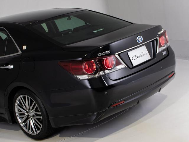 クラウンハイブリッド アスリートＳ　Ｊ－フロンティアリミテッド　後期型（禁煙車）（特別仕様社）（オプション１８インチアルミ）（新品タイヤ）（フルエアロ）トヨタセーフティセンス　衝突軽減ブレーキ　踏み間違い防止機能　車線逸脱抑制機能ＬＤＡ　オートハイビーム　ＳＤナビ（21枚目）