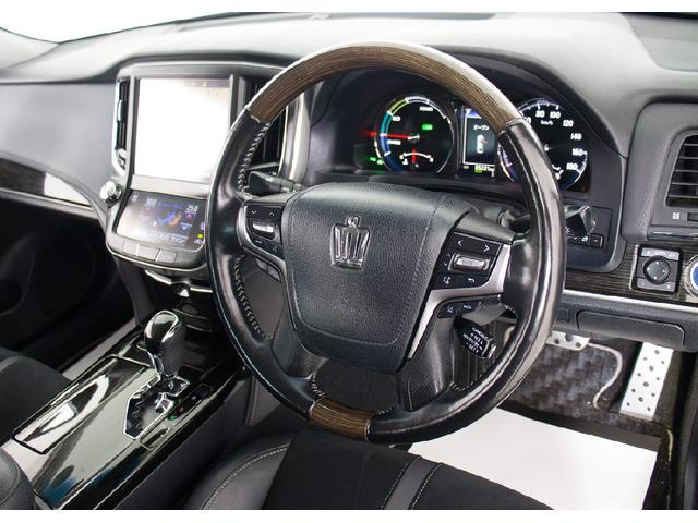 クラウンハイブリッド アスリートＳ　Ｊ－フロンティアリミテッド　（最終後期型）（セーフティセンス）（フルエアロ）（オプション１８インチアルミホイール）（ハーフレザー）（ウッドコンビハンドル）（アルミペダル）（レーダークルーズ）（プリクラッシュ）（ＳＤマルチナビ）（24枚目）