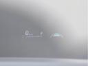 ヘッドアップディスプレイ(HUD)付!、フロントウインドウガラスに運転支援システムの作動状況や走行に関するさまざまな情報を表示することができます。