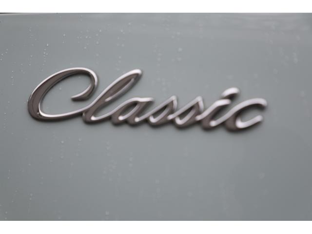 サンバーディアス ディアス　クラシック　４０ｔｈアニバーサリー　１０００台限定車　オートマ　パワステ　エアコン　ウッドステアリング　キャンピング車ベース（23枚目）