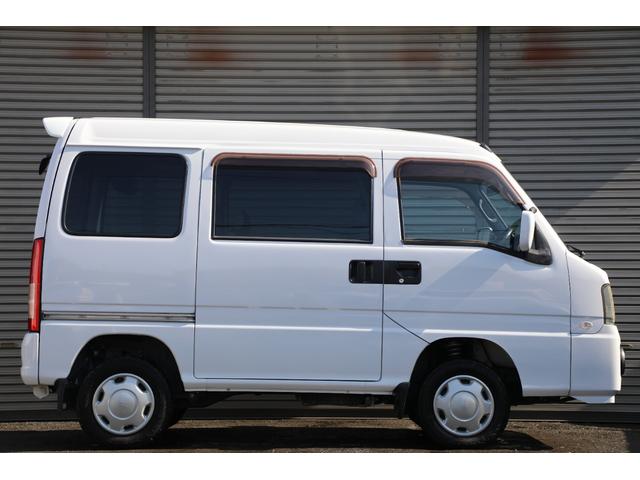 サンバーバン ディアス　最終型　４気筒エンジン　５速マニュアル　４ＷＤ　スーパーチャージャー　リフトアップ（4枚目）