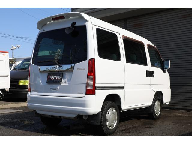 サンバーバン ディアス　最終型　４気筒エンジン　５速マニュアル　４ＷＤ　スーパーチャージャー　リフトアップ（8枚目）