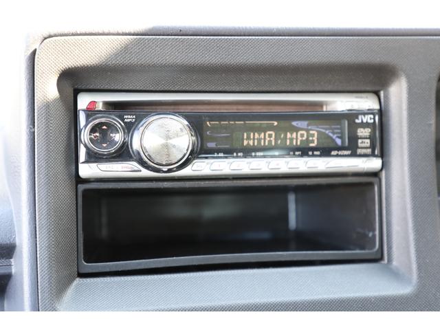 サンバーバン ディアス　最終型　４気筒エンジン　５速マニュアル　４ＷＤ　スーパーチャージャー　リフトアップ（16枚目）