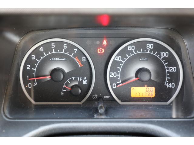 サンバーバン ディアス　最終型　４気筒エンジン　５速マニュアル　４ＷＤ　スーパーチャージャー　リフトアップ（29枚目）