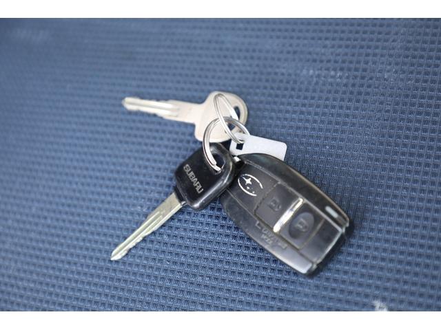 サンバーバン ディアス　最終型　４気筒エンジン　５速マニュアル　４ＷＤ　スーパーチャージャー　リフトアップ（52枚目）