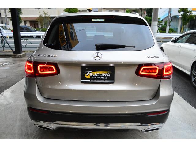 ＧＬＣ ＧＬＣ３００　４マチック　ベージュ本革シート　全方位カメラ　ブルメスターサウンド　シートベンチレーション　シートヒーター　パフュームアトマイザー　ヘッドアップディスプレイ　レーダーセーフティ（8枚目）