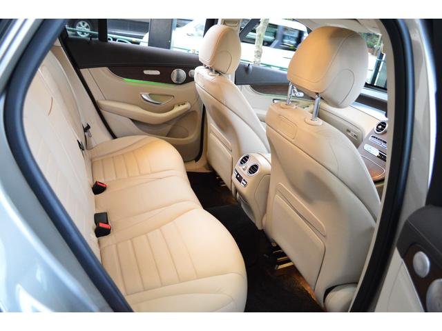 ＧＬＣ ＧＬＣ３００　４マチック　ベージュ本革シート　全方位カメラ　ブルメスターサウンド　シートベンチレーション　シートヒーター　パフュームアトマイザー　ヘッドアップディスプレイ　レーダーセーフティ（16枚目）