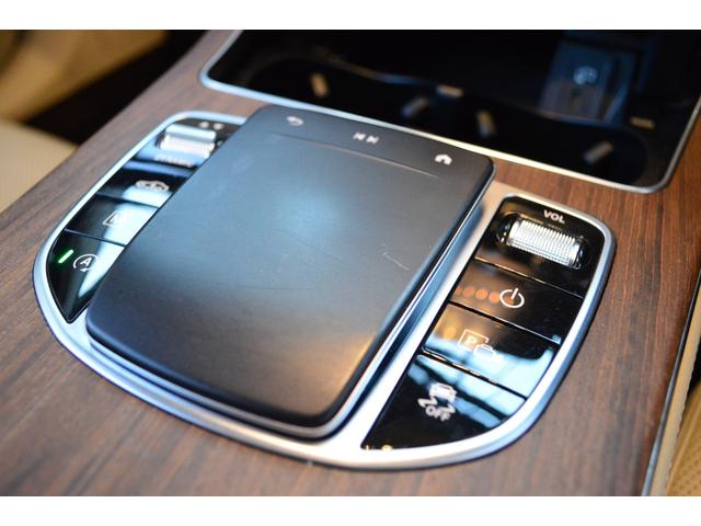 ＧＬＣ ＧＬＣ３００　４マチック　ベージュ本革シート　全方位カメラ　ブルメスターサウンド　シートベンチレーション　シートヒーター　パフュームアトマイザー　ヘッドアップディスプレイ　レーダーセーフティ（25枚目）